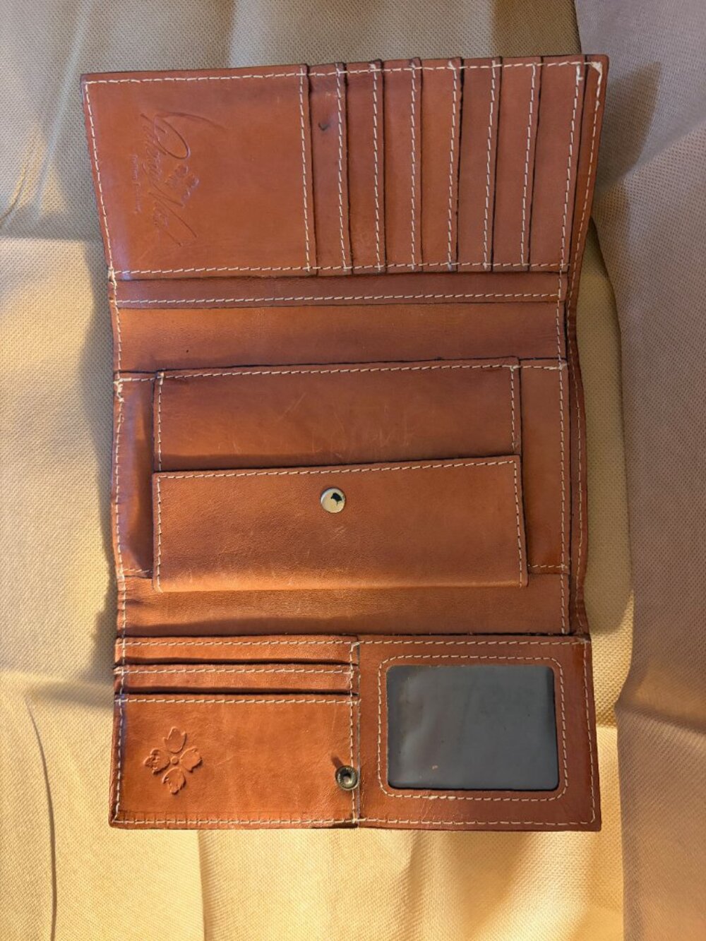 Patricia Nash Terresa Leather Trifold Wallet Metallic Gold Paisley - Picture 4 of 6